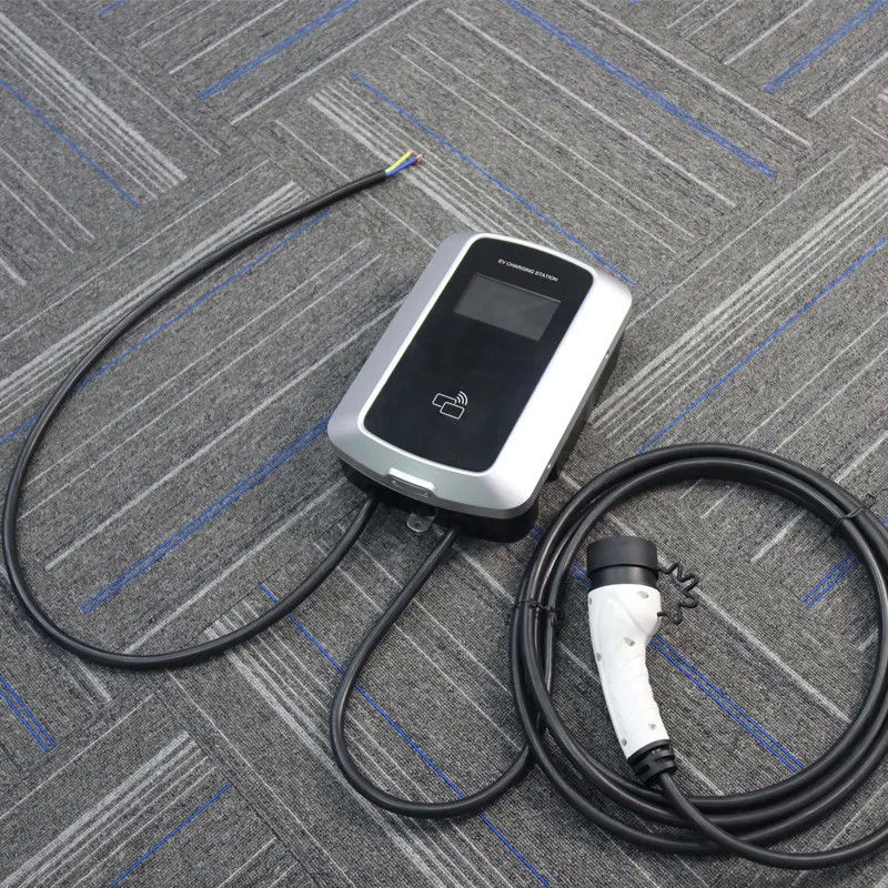 European Standard 3 Phase WIFI Connection Wall Mounted EV Charging Station for home